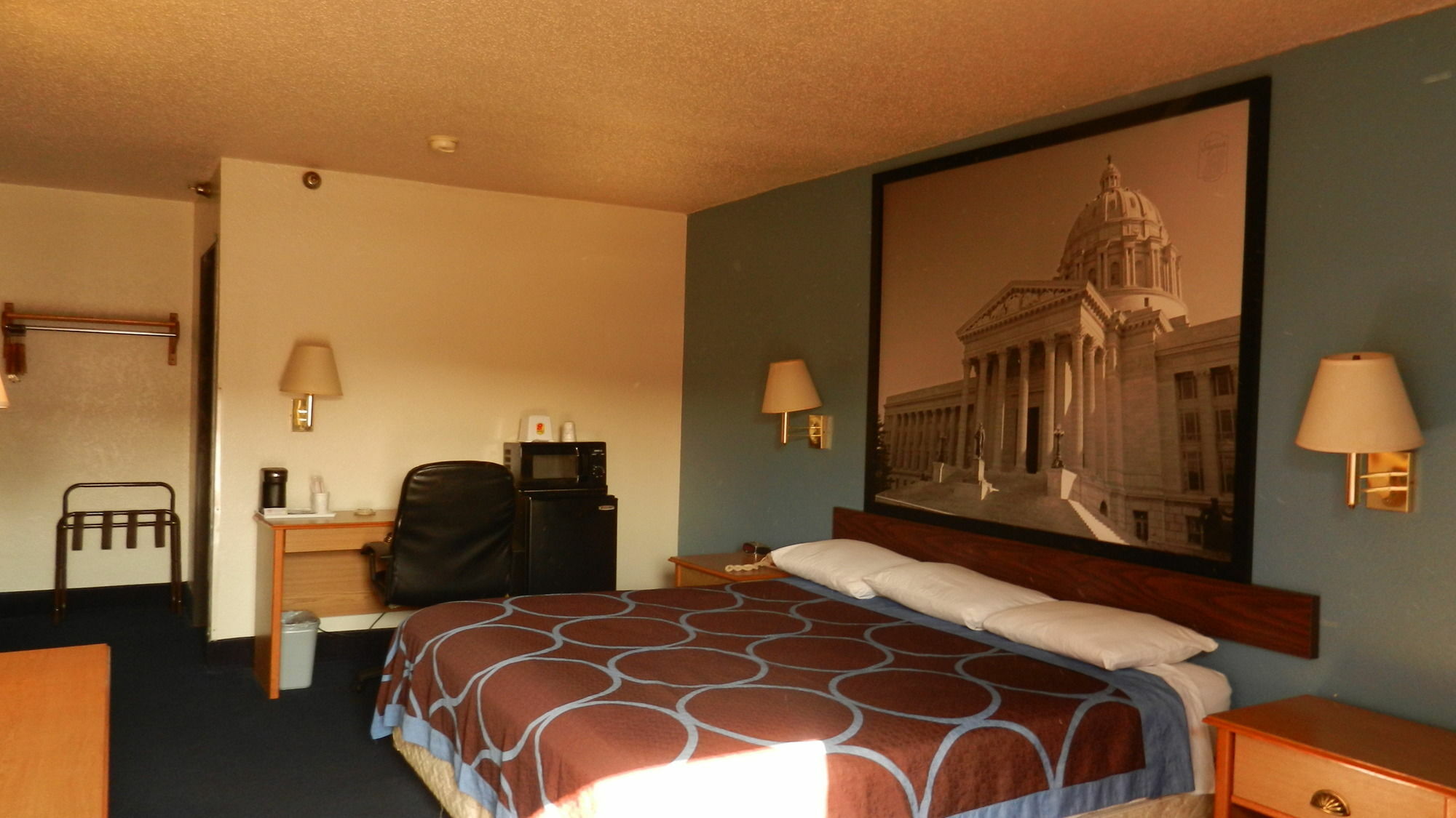 Super 8 By Wyndham Potosi Hotel Bagian luar foto